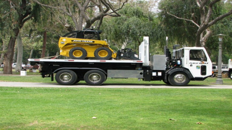 2 Reasons Why You May Need to Rent Telehandler Machinery in Chicago